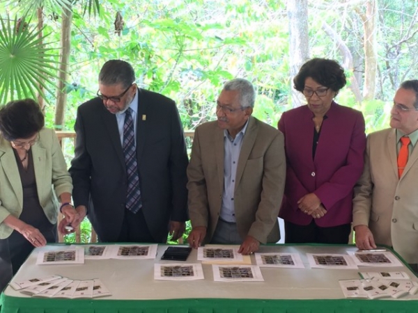 INPOSDOM y Jardín Botánico Nacional ponen en circulación emisión postal “Flora Dominicana: Bromelias”