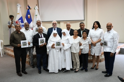 INPOSDOM y Jardín Botánico Nacional ponen en circulación emisión postal sobre Naturalistas Dominicanos