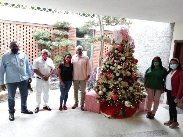 El JBN da bienvenida a la navidad con el tradicional encendido del árbol