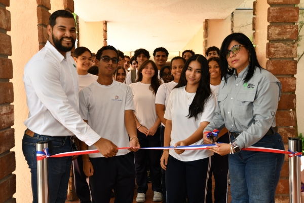 El Departamento de Educaci&oacute;n Ambiental celebr&oacute; el D&iacute;a Mundial de la Biodiversidad con su Segunda Exposici&oacute;n Interescolar de Afiches