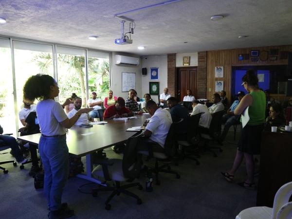 RBG Kew imparti&oacute; exitosamente taller sobre fenolog&iacute;a en el JBN